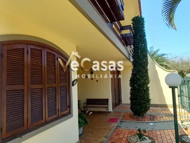 Casa com 245m² 4 quartos e 3 banheiros, à venda, no bairro Jardim Mariléa em Rio das Ostras