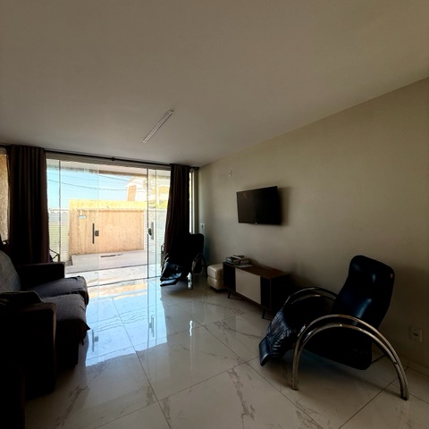 Casa com 196m² 4 quartos e 3 banheiros, à venda, no bairro Foguete em Cabo Frio