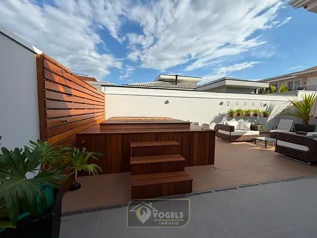 Casa com 360m² 3 quartos e 5 banheiros, à venda, no bairro Residencial Portal do Sol em Holambra