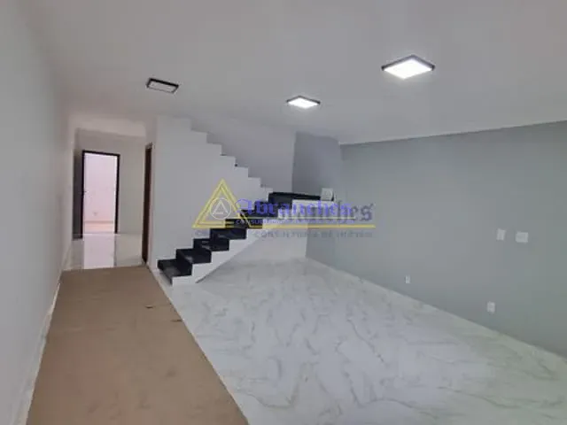 Casa 2 quartos e 1 banheiro, à venda, no bairro Cidade Kemel em São Paulo