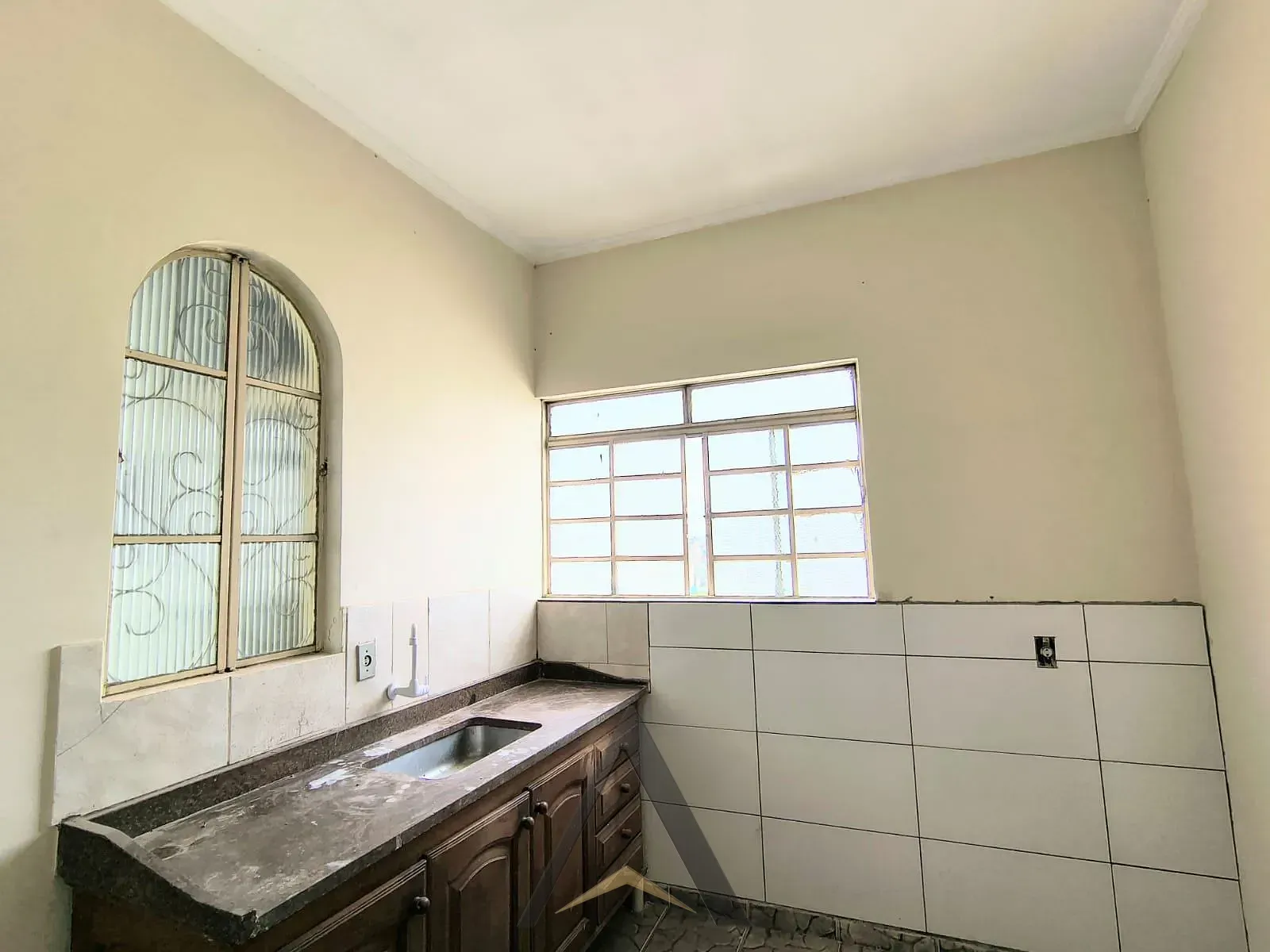 Casa, 1 quarto, 40 m² - Foto 1