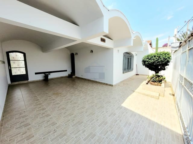 Casa com 375m², à venda, no bairro Centro em Indaiatuba