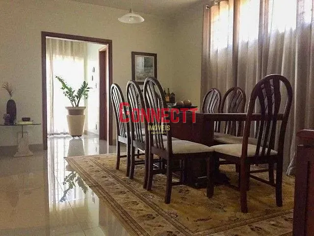 Casa com 375m² 4 quartos e 5 banheiros, à venda, no bairro Ribeirânia em Ribeirão Preto