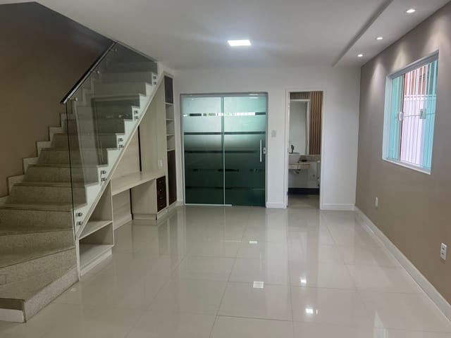 Casa com 192m² 3 quartos e 2 banheiros, à venda, no bairro Parque Aurora em Campos dos Goytacazes