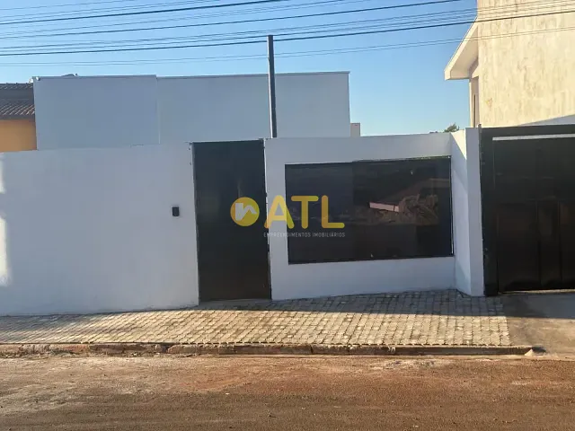 Casa à venda, no bairro Nova Ourinhos em Ourinhos