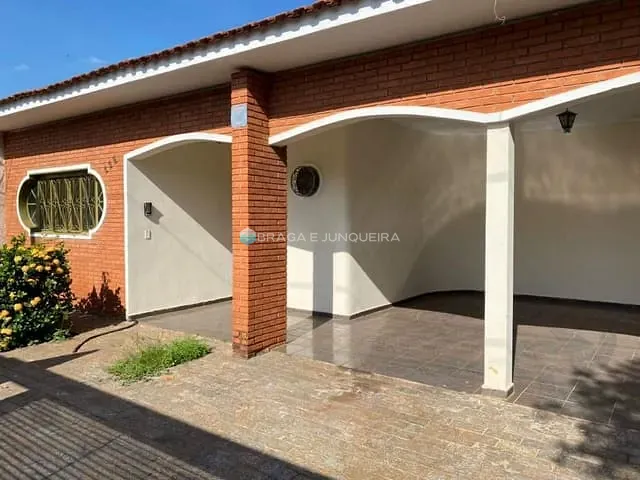 Casa com 374m² 4 quartos e 3 banheiros, à venda, no bairro Vila Aeroporto em São José do Rio Preto