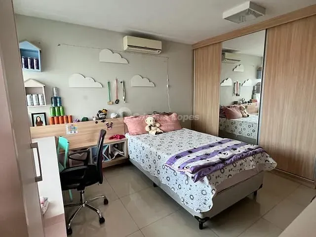 Casa 4 quartos e 5 banheiros, à venda, no bairro Santa Isabel em Teresina
