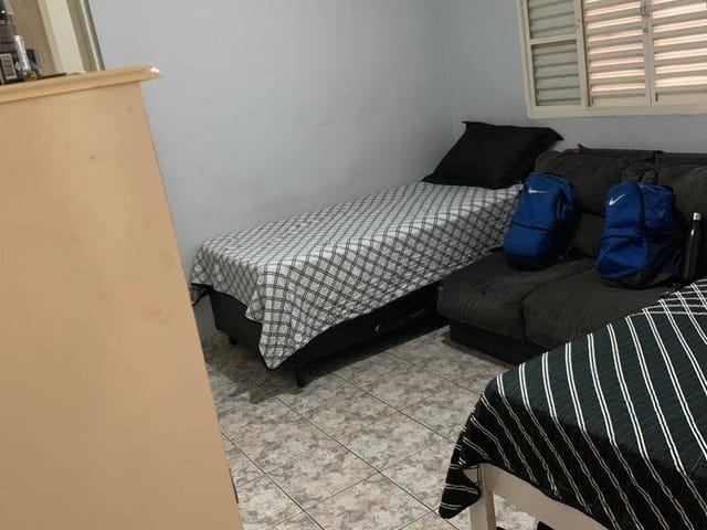 Casa 3 quartos e 2 banheiros, à venda, no bairro Conjunto Habitacional Antônio Bovolenta em Mogi das Cruzes
