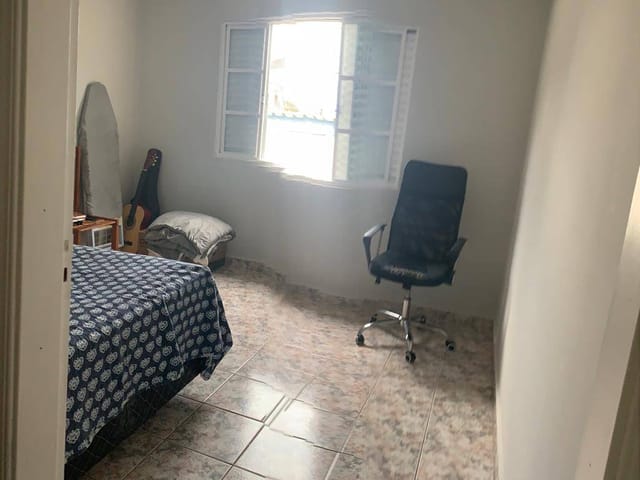 Casa 3 quartos e 2 banheiros, à venda, no bairro Conjunto Habitacional Antônio Bovolenta em Mogi das Cruzes