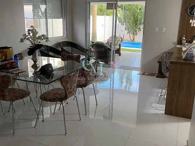 Casa com 450m² 3 quartos e 3 banheiros, à venda, no bairro Antoniolli em Faxinal dos Guedes