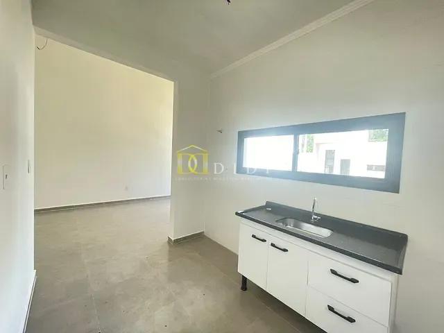 Casa 2 quartos e 1 banheiro, à venda, no bairro Jardim Tendá em Porto Feliz