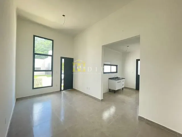 Casa 2 quartos e 1 banheiro, à venda, no bairro Jardim Tendá em Porto Feliz