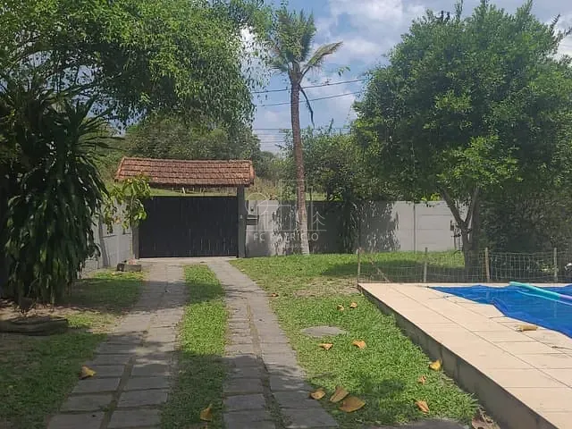 Casa com 375m² 3 quartos e 1 banheiro, à venda, no bairro Citrolândia em Magé