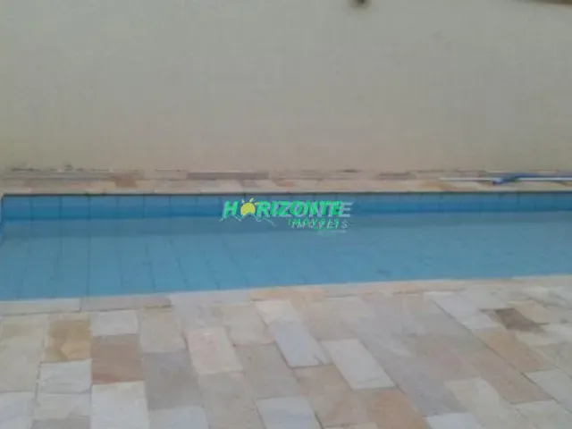 Casa com 250m² 4 quartos e 2 banheiros, à venda, no bairro Urbanova em São José dos Campos