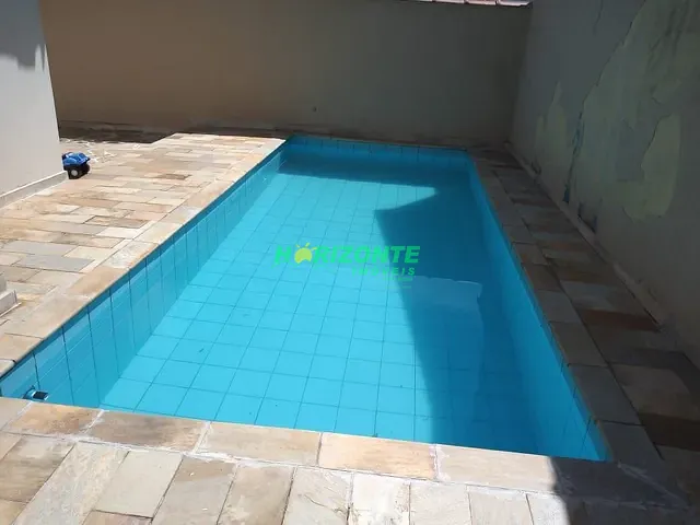 Casa com 250m² 4 quartos e 2 banheiros, à venda, no bairro Urbanova em São José dos Campos