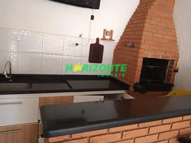 Casa com 250m² 4 quartos e 2 banheiros, à venda, no bairro Urbanova em São José dos Campos