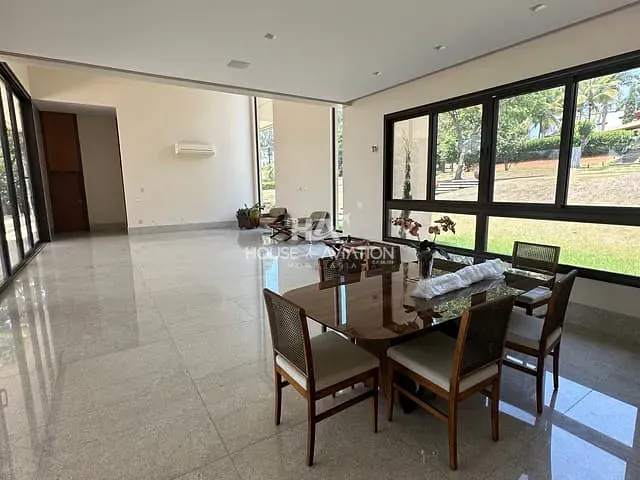 Casa com 2000m² 5 quartos e 7 banheiros, à venda ou para alugar, no bairro Residencial Aldeia do Vale em Goiânia