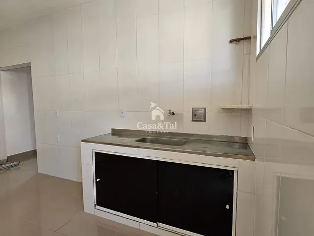 Casa 2 quartos e 1 banheiro, para alugar, no bairro Coelho da Rocha em São João de Meriti