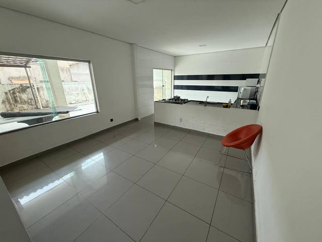 Casa com 360m² 5 quartos e 5 banheiros, à venda, no bairro Oitis em Contagem