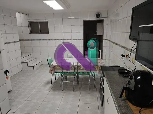 Casa 3 quartos e 3 banheiros, à venda, no bairro Quitaúna em Osasco