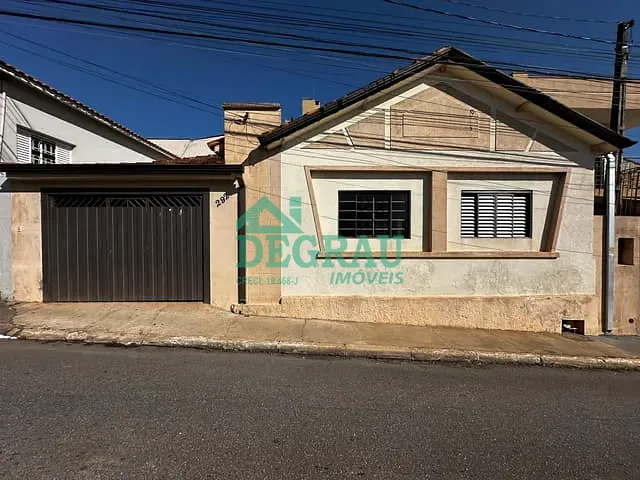 Casa 2 quartos e 1 banheiro, para alugar, no bairro Centro em Itapeva