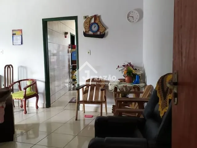 Casa com 440m² 3 quartos e 2 banheiros, à venda, no bairro Jardim Novo Mundo em Goiânia
