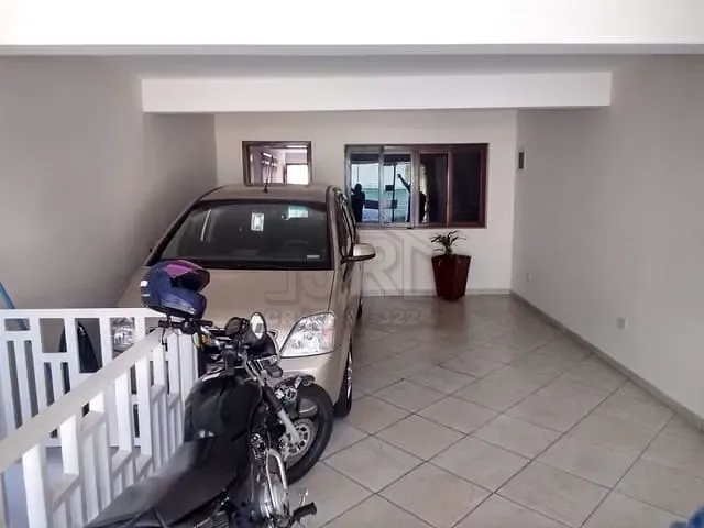 Casa com 125m² 2 quartos e 1 banheiro, à venda, no bairro Jardim Zaira em Mauá