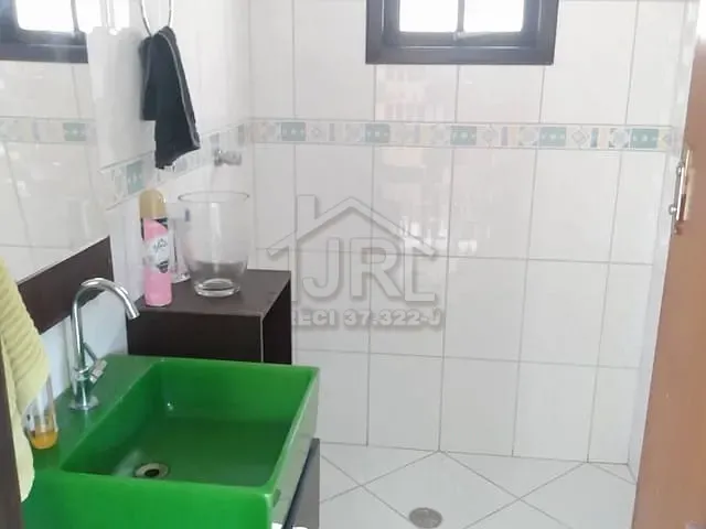 Casa com 125m² 2 quartos e 1 banheiro, à venda, no bairro Jardim Zaira em Mauá