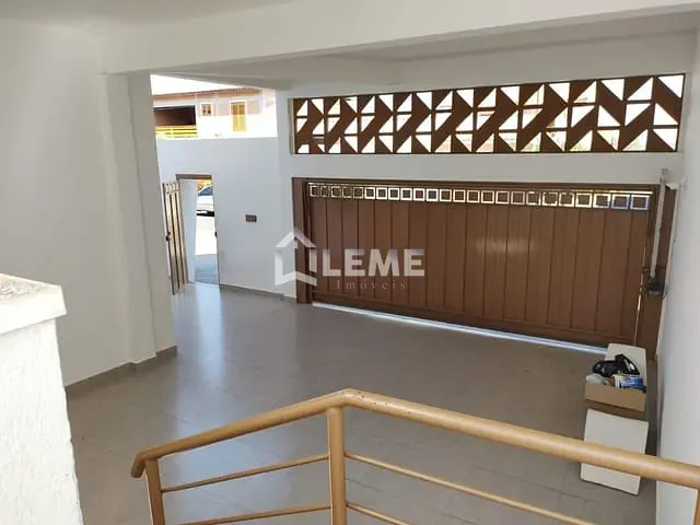 Casa com 360m² 3 quartos e 2 banheiros, à venda ou para alugar, no bairro Jardim Residencial do Bosque em Mococa