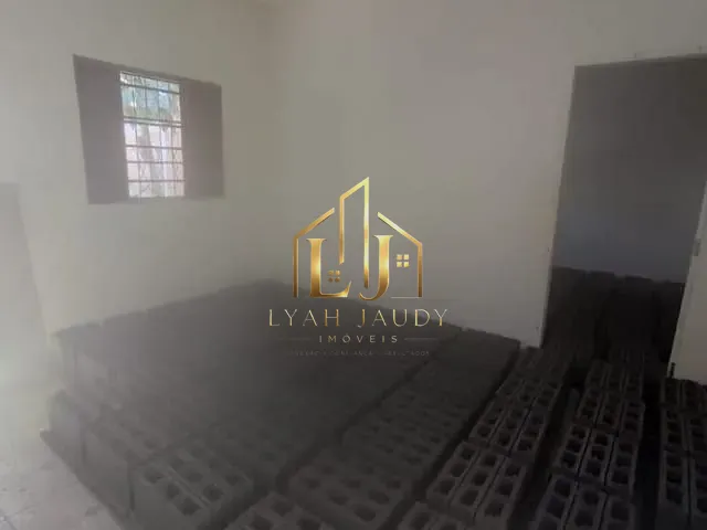 Casa com 360m² 3 quartos e 2 banheiros, à venda, no bairro Nova Esperança em Cuiabá