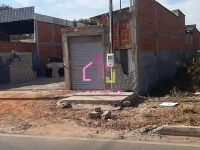 Casa com 360m² 3 quartos e 2 banheiros, à venda, no bairro Nova Esperança em Cuiabá