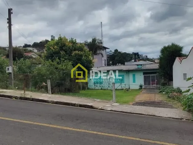 Casa 1 quarto e 1 banheiro, à venda, no bairro Vista Alegre em Concórdia