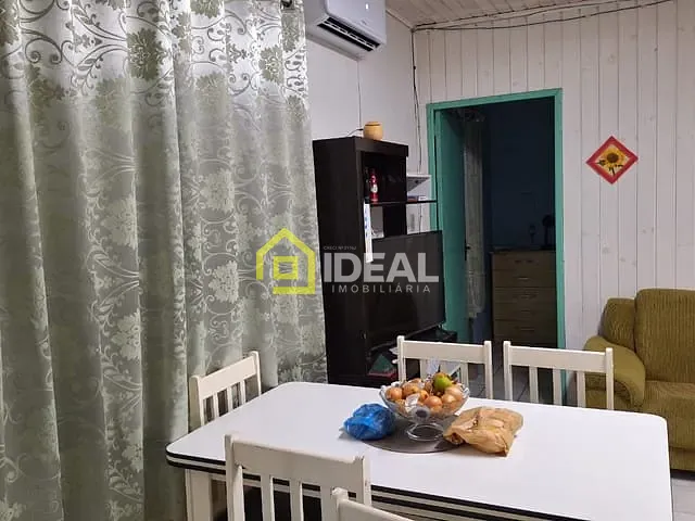 Casa 1 quarto e 1 banheiro, à venda, no bairro Vista Alegre em Concórdia
