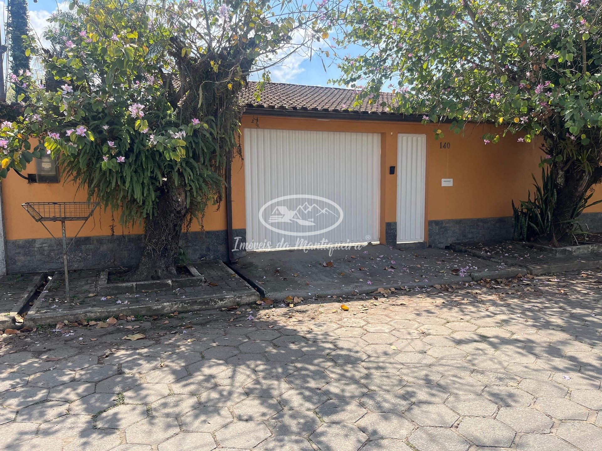 Casa à venda com 3 quartos, 188m² - Foto 2
