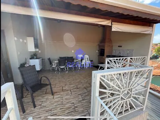 Casa com 190m² 3 quartos e 3 banheiros, à venda, no bairro Conjunto Habitacional Engenheiro Francisco Blasi em Botucatu
