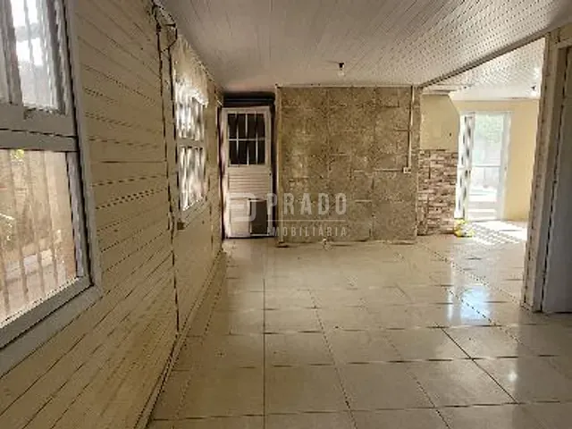 Casa com 360m² 4 quartos e 2 banheiros, à venda, no bairro Laranjal em Pelotas