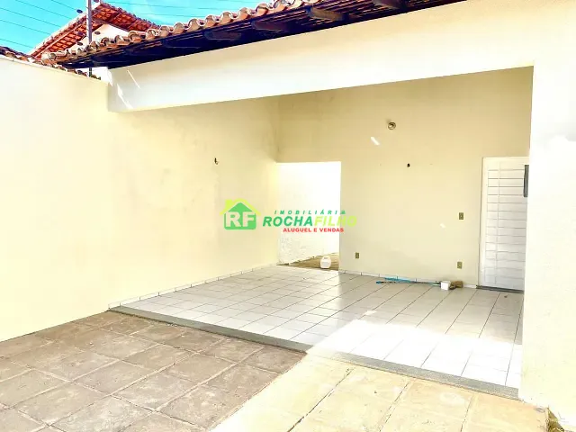 Casa com 200m² 3 quartos e 2 banheiros, à venda, no bairro Vale Quem Tem em Teresina