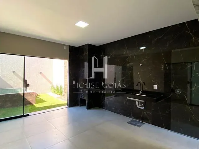 Casa com 224m² 3 quartos e 2 banheiros, à venda, no bairro Independência em Aparecida de Goiânia