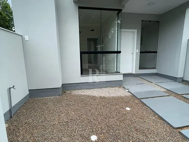 Casa 2 quartos e 1 banheiro, para alugar, no bairro Joáia em Tijucas