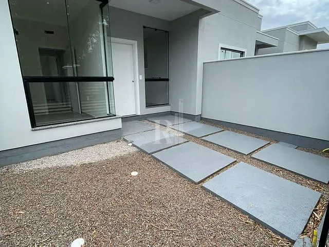 Casa 2 quartos e 1 banheiro, para alugar, no bairro Joáia em Tijucas