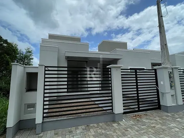 Casa 2 quartos e 1 banheiro, para alugar, no bairro Joáia em Tijucas