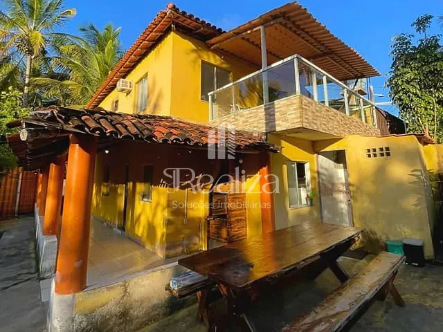 Casa 4 quartos e 3 banheiros, à venda, no bairro Olivença em Ilhéus