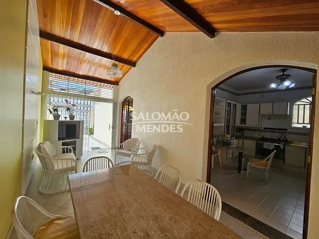 Casa com 250m² 3 quartos e 2 banheiros, à venda, no bairro São Brás em Belém