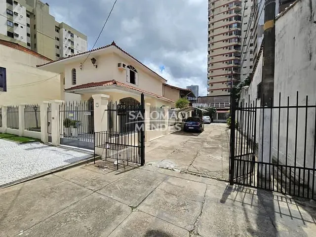 Casa com 250m² 3 quartos e 2 banheiros, à venda, no bairro São Brás em Belém