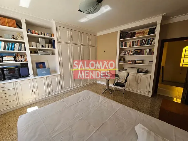 Casa com 250m² 3 quartos e 2 banheiros, à venda, no bairro São Brás em Belém