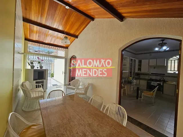 Casa com 250m² 3 quartos e 2 banheiros, à venda, no bairro São Brás em Belém