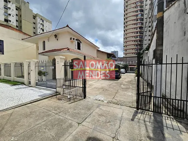 Casa com 250m² 3 quartos e 2 banheiros, à venda, no bairro São Brás em Belém