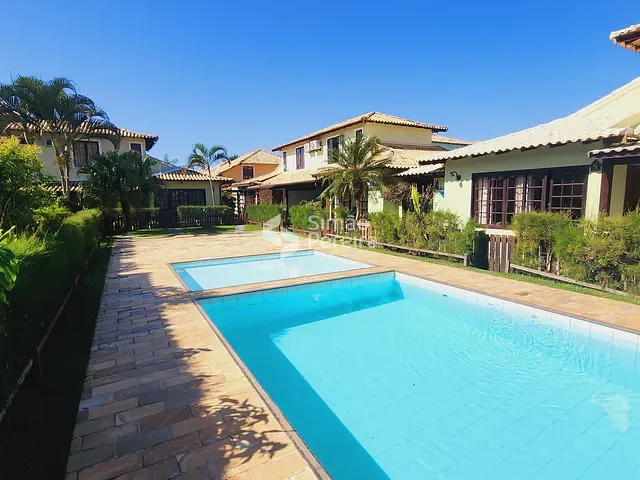 Casa com 1605m² 2 quartos e 3 banheiros, à venda, no bairro Peró em Cabo Frio