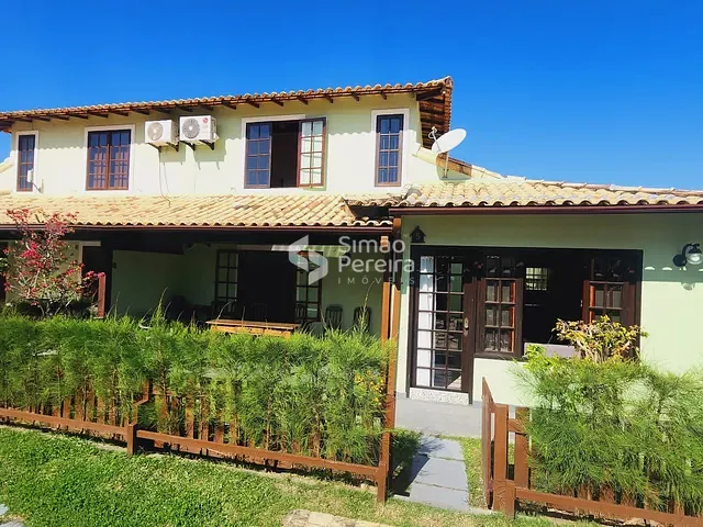 Casa com 1605m² 2 quartos e 3 banheiros, à venda, no bairro Peró em Cabo Frio