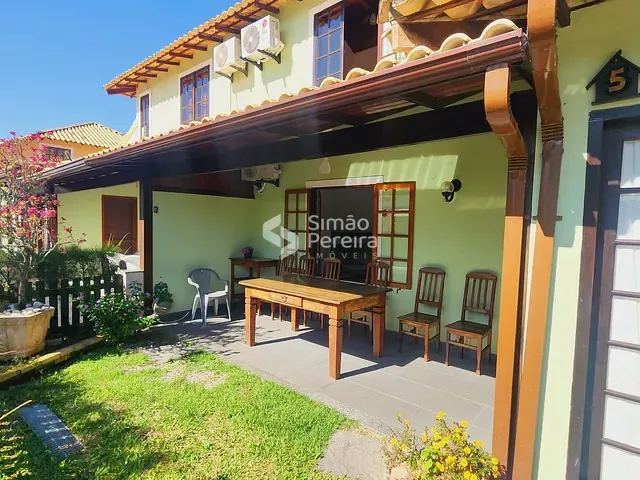 Casa com 1605m² 2 quartos e 3 banheiros, à venda, no bairro Peró em Cabo Frio